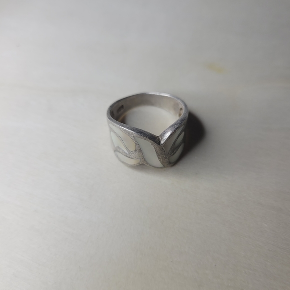 Shell sterling silver ring - Picture 4 of 5